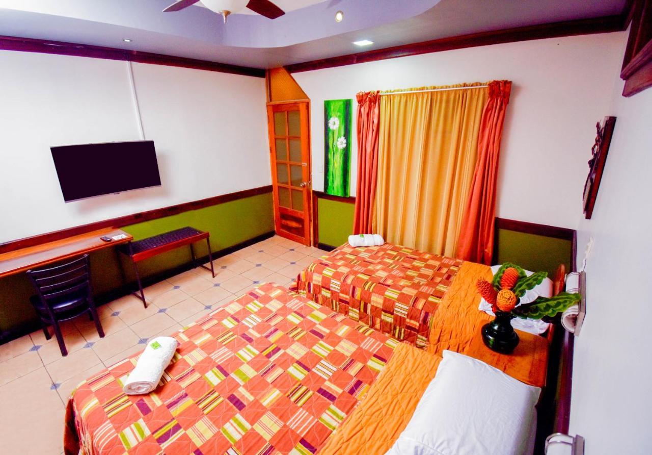 |Hotel Riviera Sabalito ภายนอก รูปภาพ