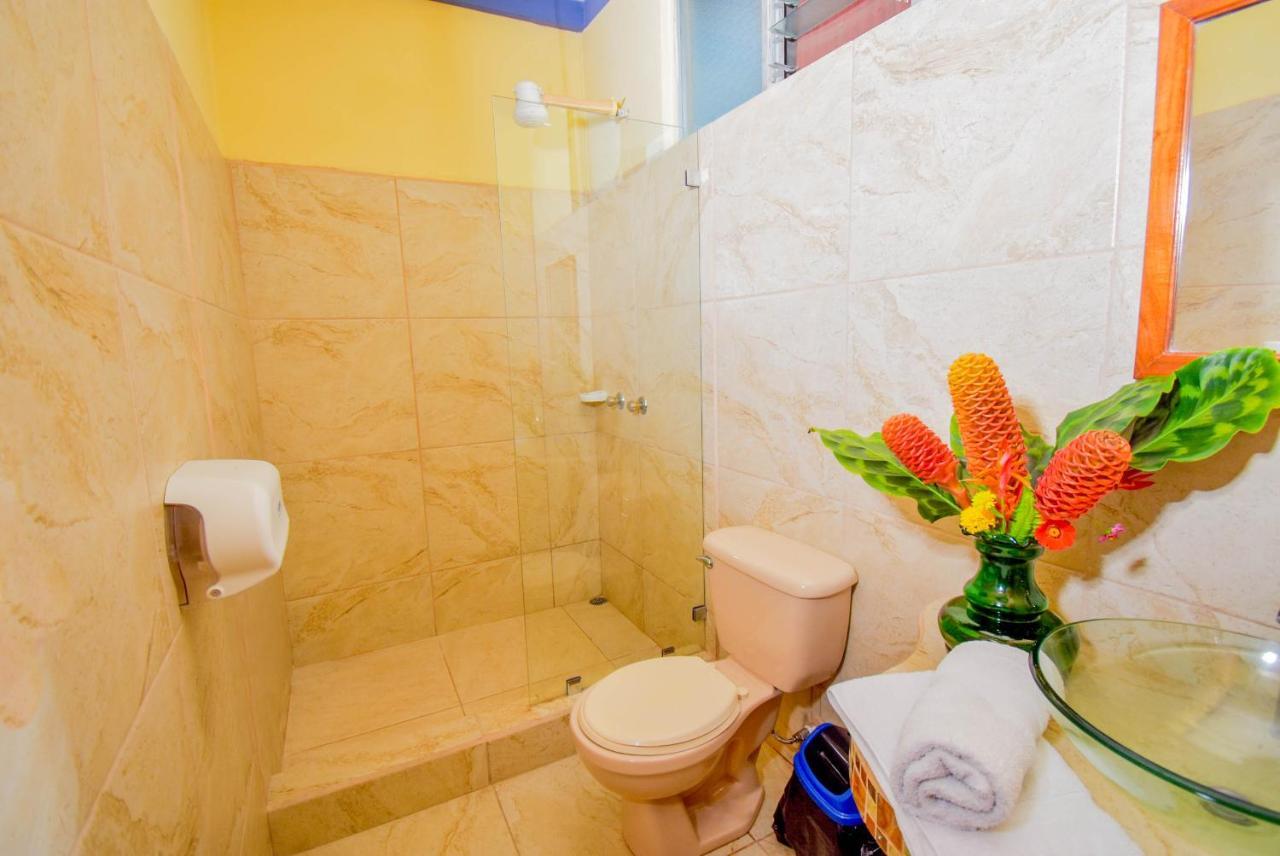 |Hotel Riviera Sabalito ภายนอก รูปภาพ